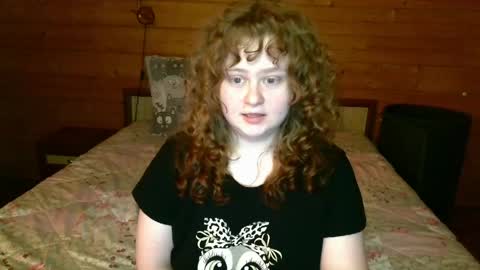 Snapshot of sara_del_sun chatting on 05.06.26 Sara online show from 05.06.26