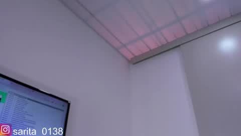 Snapshot of sara_goddess01 chatting on 12.20.24 Sara online show from 12.20.24
