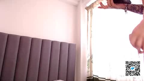 sara_johnson__ online show from 02.02.26