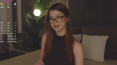Snapshot of sara_lewiis chatting on 07.13.26 Sara online show from 07.13.26