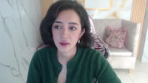 Sara  online show from 10.18.25