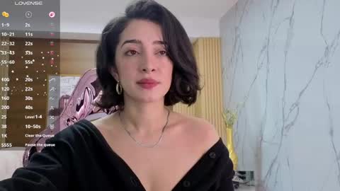 Sara  online show from 04.23.26