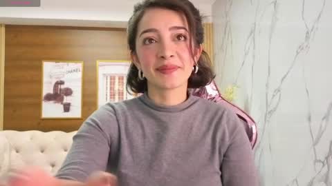 Sara  online show from 05.25.26