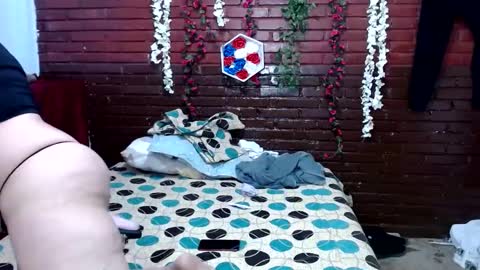 Snapshot of sara_love43 chatting on 02.25.25 Sara love online show from 02.25.25