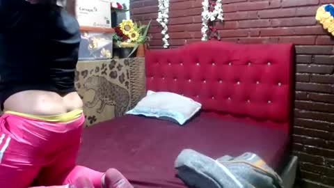 Snapshot of sara_love43 chatting on 04.19.26 Sara love online show from 04.19.26