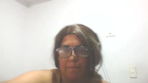 Snapshot of sara_love43 chatting on 07.25.26 Sara love online show from 07.25.26