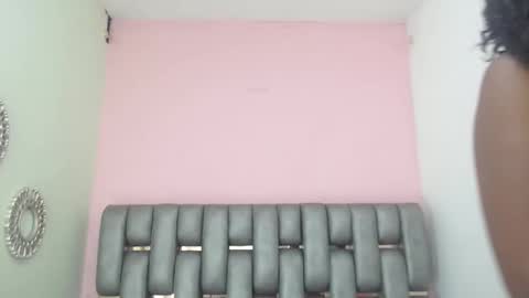 S A R A online show from 09.17.25