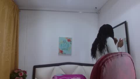 S A R A online show from 09.19.25