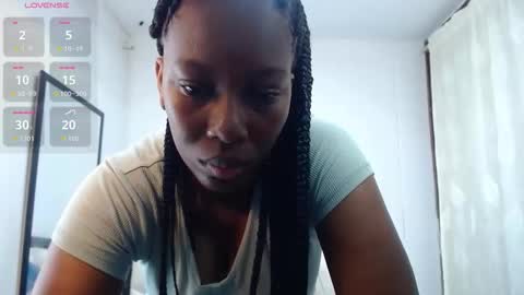 S A R A online show from 04.13.26