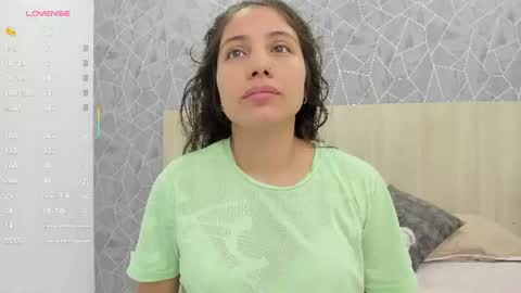Snapshot of sara_melo chatting on 06.08.26 Sara online show from 06.08.26