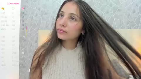 Snapshot of sara_melo chatting on 06.13.26 Sara online show from 06.13.26