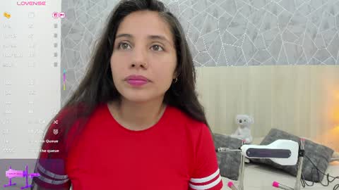 Snapshot of sara_melo chatting on 07.15.26 Sara online show from 07.15.26