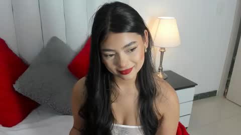 sara_owens7 online show from 03.05.26