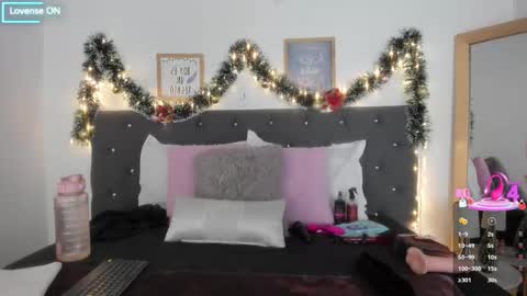 Sara  online show from 12.17.25