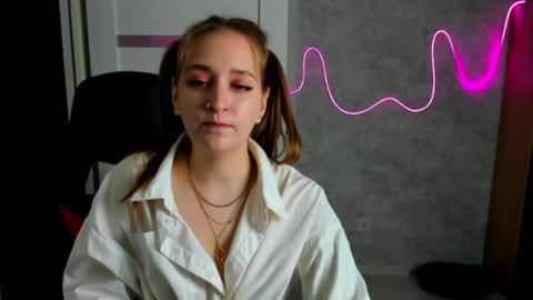 Snapshot of sara_rossse chatting on 05.21.26 Sara online show from 05.21.26