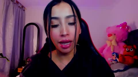 Snapshot of sara_stone03 chatting on 01.30.25 sara_stone03 online show from 01.30.25