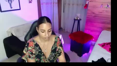 Snapshot of sara_thompson01 chatting on 03.06.26 SARA online show from 03.06.26