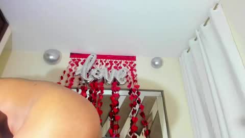 Snapshot of sara_williams01 chatting on 02.24.25 SARA 730 A 200 PM online show from 02.24.25
