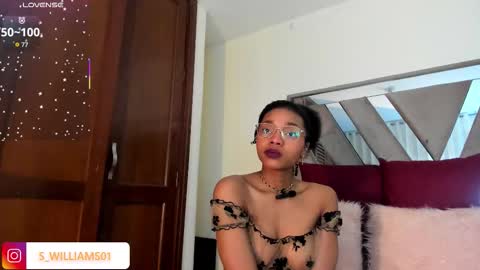 Snapshot of sara_williams01 chatting on 10.10.25 SARA 730 A 200 PM online show from 10.10.25