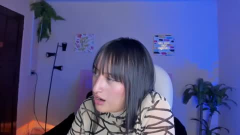 Sarah Ramirez online show from 02.19.25