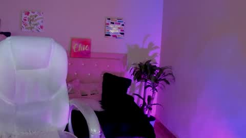 Sarah Ramirez online show from 03.06.25