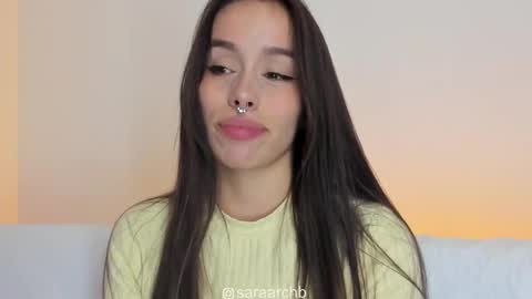 Snapshot of saraarchbould chatting on 12.16.25 Sara online show from 12.16.25