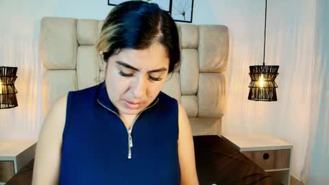 Snapshot of sarablonde_t chatting on 04.25.26 sarablonde_t online show from 04.25.26