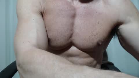 Snapshot of saradorj92 chatting on 04.19.26 saradorj92 online show from 04.19.26