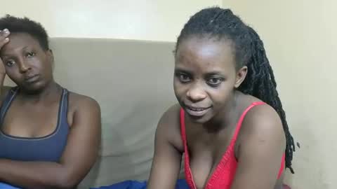 Snapshot of sarafina_babes chatting on 03.25.26 sarafina_babes online show from 03.25.26