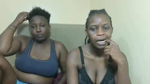 Snapshot of sarafina_babes chatting on 04.08.26 sarafina_babes online show from 04.08.26