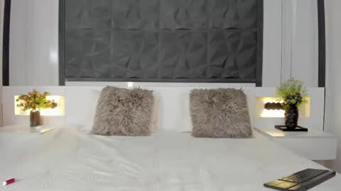  Sara Gomez  online show from 11.21.25