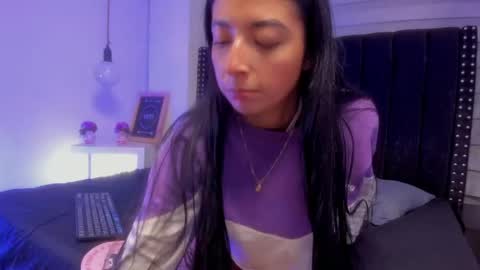 sarah_collens_ online show from 05.23.26