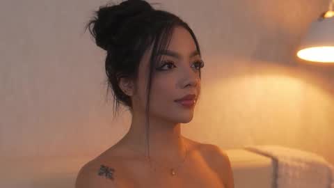 Snapshot of sarah_hiill chatting on 02.23.26 online show from 02.23.26