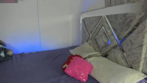 Snapshot of sarah_lowee chatting on 04.28.26 sarah_lowee online show from 04.28.26