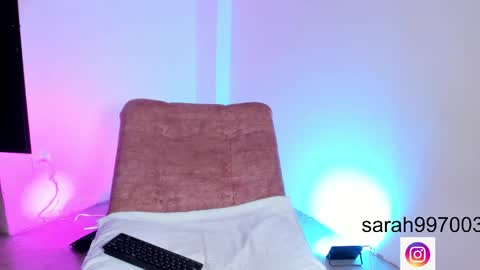 Snapshot of sarah_roussel chatting on 05.21.26 Sarah online show from 05.21.26