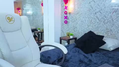 sarah online show from 02.05.26