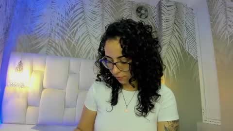 Sarah online show from 07.03.26