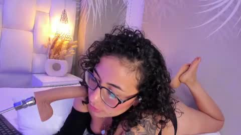 Sarah online show from 07.04.26