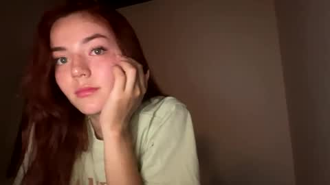 Snapshot of sarah_swtt chatting on 01.04.25 - next broadcast 28 nov 7 pm Col online show from 01.04.25