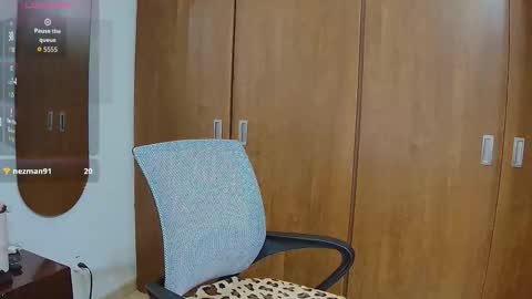 Snapshot of sarah_tailorr chatting on 10.10.25 sarah_tailorr online show from 10.10.25