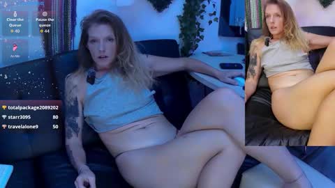 sarahdellisonn online show from 11.23.25