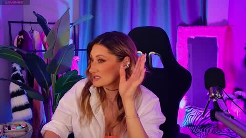 Divine Sarah NONUDE model online show from 04.06.26