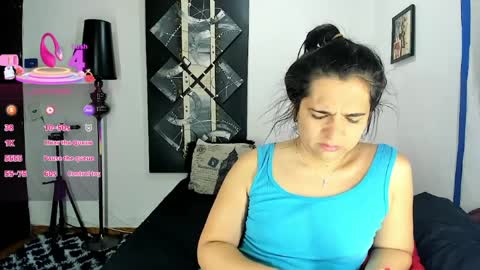 Snapshot of sarahjey chatting on 04.03.26 SARAHJEY online show from 04.03.26