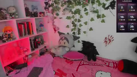 Sarah NEW ACCOUNT online show from 11.20.25