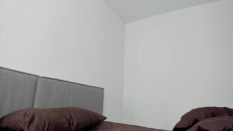 sarahphyllis online show from 12.21.24