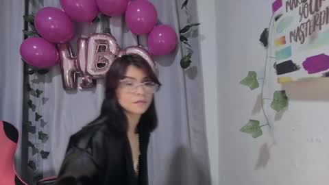 Sarah  online show from 05.15.26