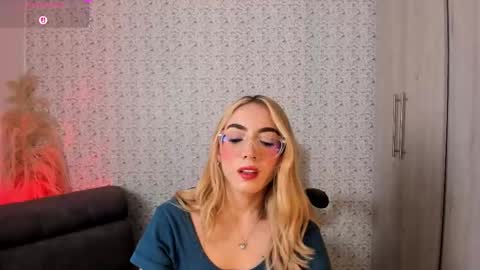 Sara jones   online show from 03.26.26