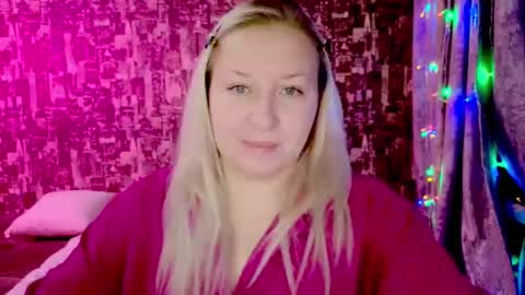 Snapshot of sarakatherin chatting on 12.01.24 Sara online show from 12.01.24