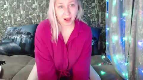 Snapshot of sarakatherin chatting on 01.29.25 Sara online show from 01.29.25