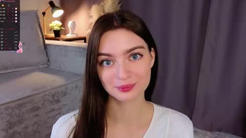 Snapshot of sarakinsly chatting on 12.01.25 Rosie online show from 12.01.25